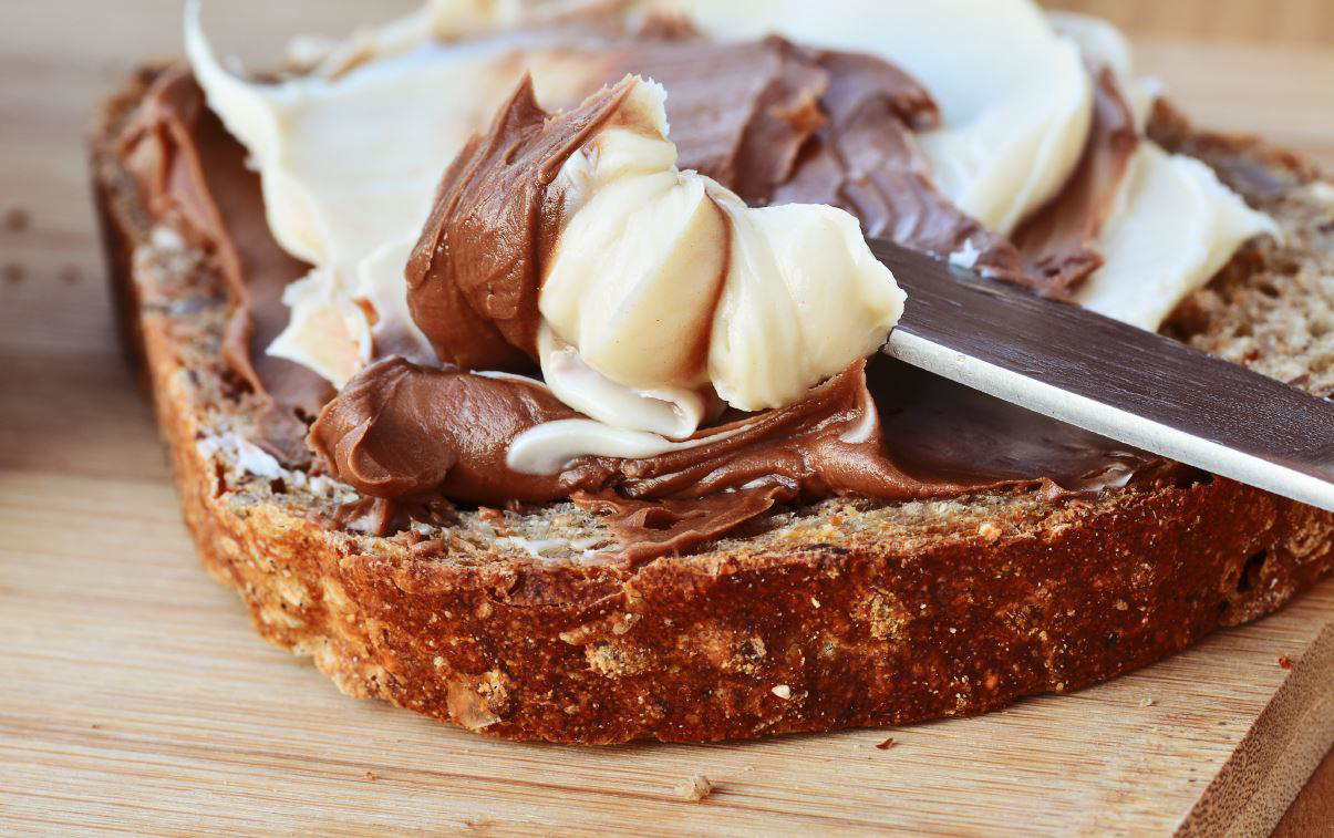 brinkers-chocopasta-smeren