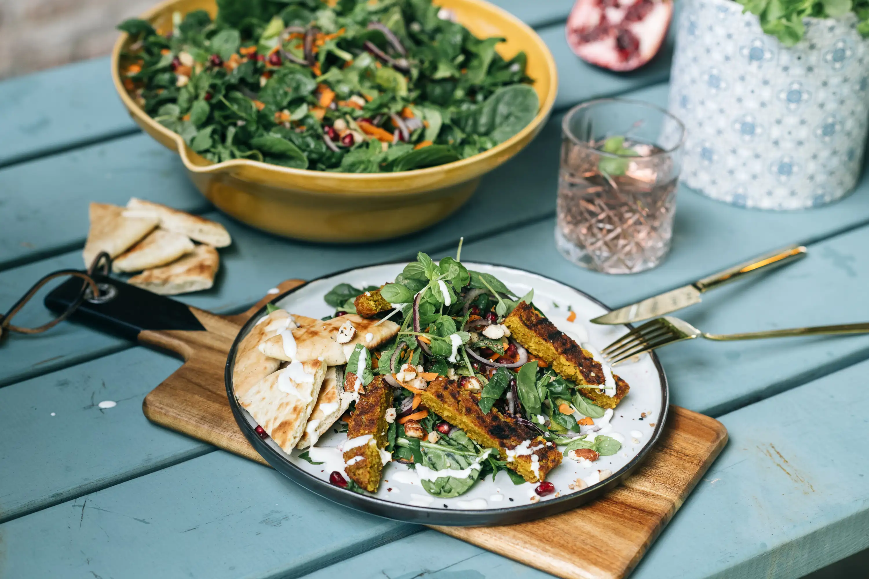 depaddestoel-salade-met-vegaburger