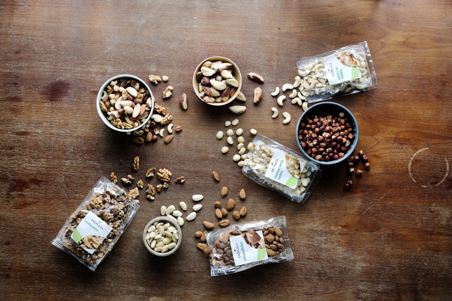 Noten van eigen merk