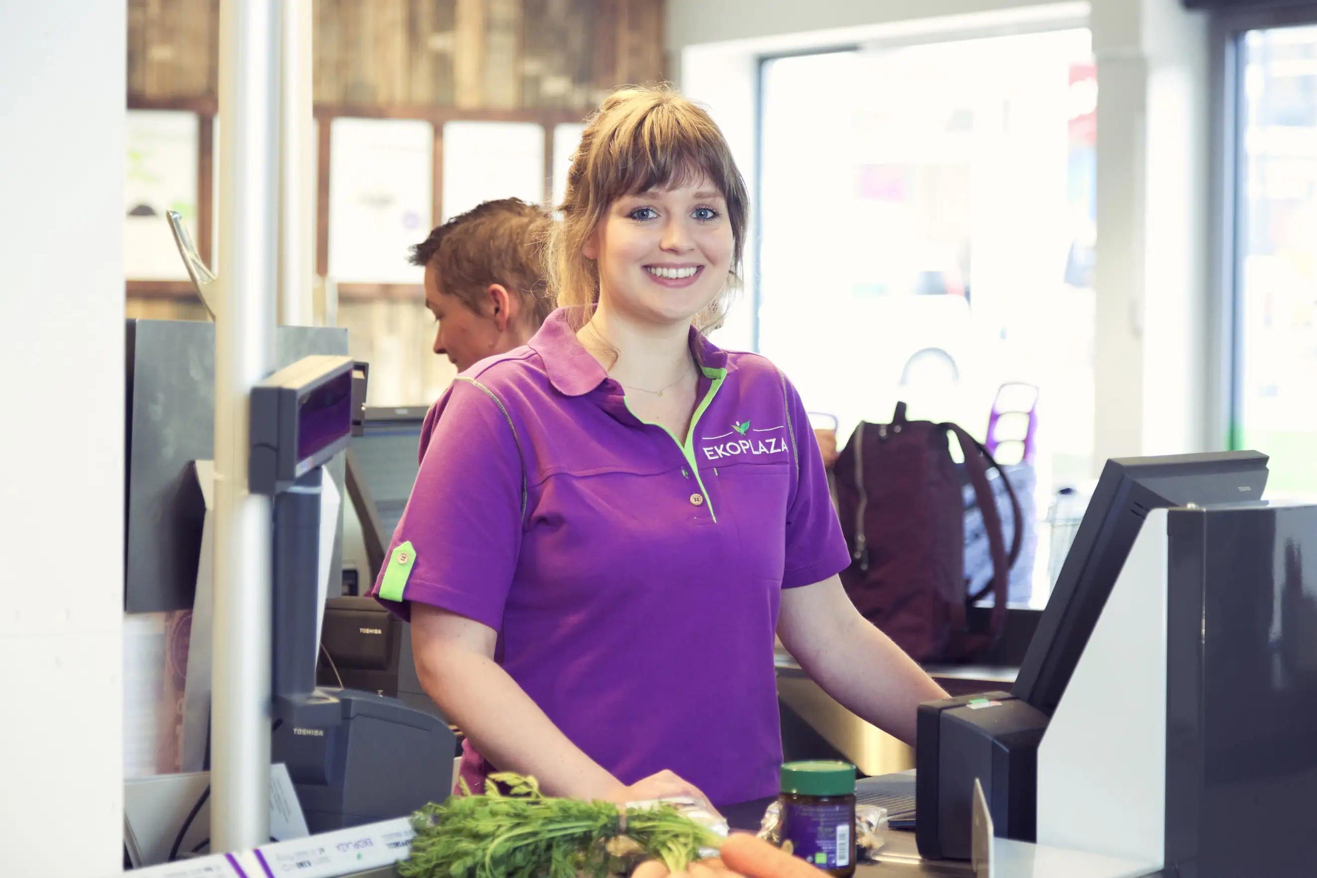 ekoplaza-biologisch-kassa-medewerkster