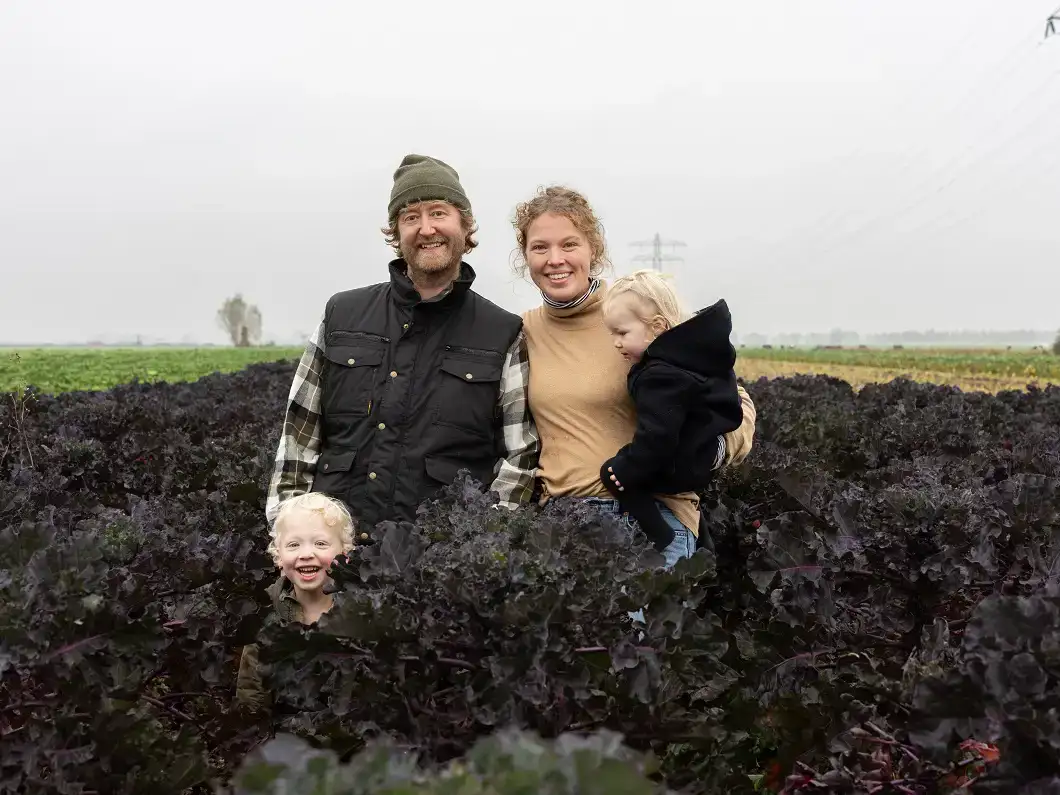 ekoplaza-biologisch-kerst2024-inspiratieboekje-titusgalema-zuyderzeegroente-flowersprouts