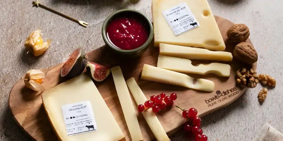 ekoplaza-biologisch-kerst2025-retailpakket-feestdagen-lustenberger-gruyere-emmentaler