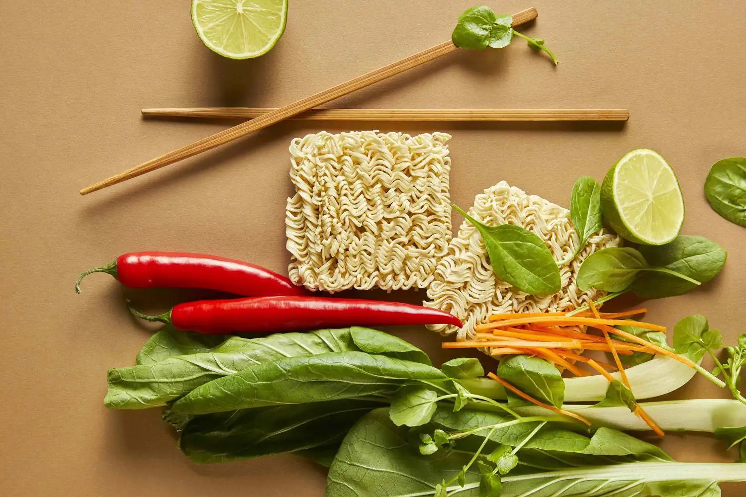 ekoplaza-biologisch-lekkerweten-lente2024-noedels-min