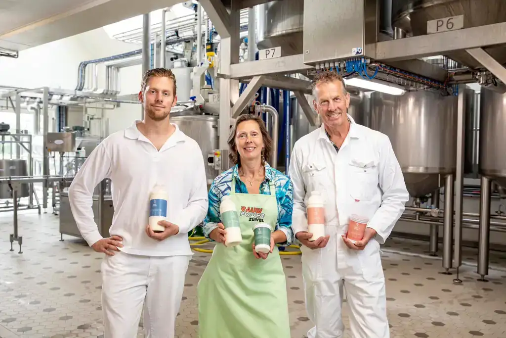 vanhierpluswallerboschrawmilkdjvd