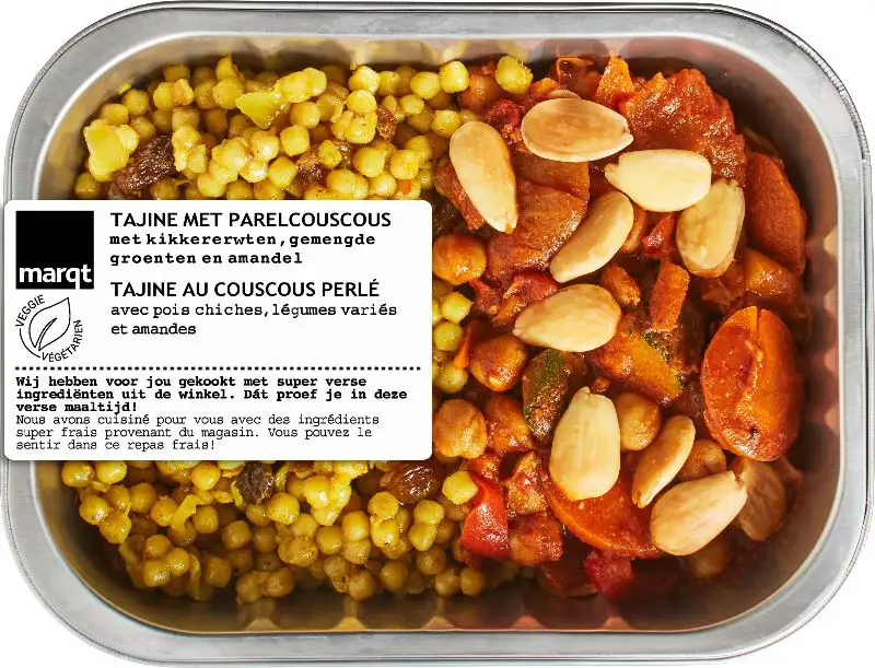 Tajine met kikkererwten en parelcouscous