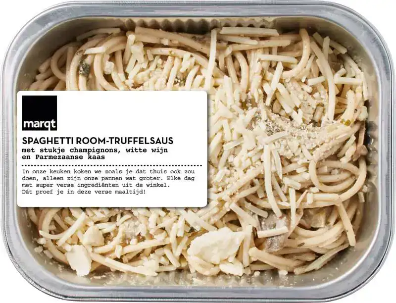 Maaltijd spaghetti room truffelsaus